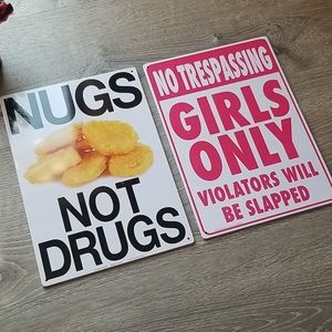 Metal decor signs